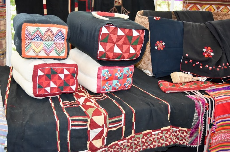 สินค้าภูมิปัญญาชาวบ้าน