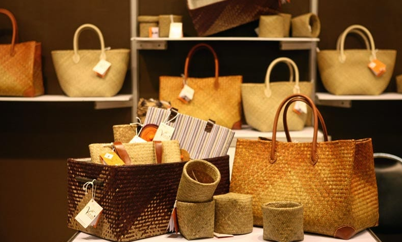 สินค้า OTOP จากภูมิปัญญาชาวบ้าน